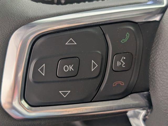 Used 2025 Jeep Wrangler Unlimited Sahara image 14