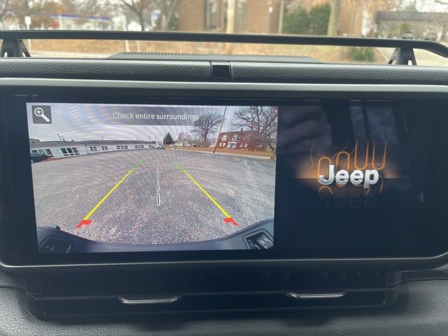 Used 2025 Jeep Gladiator Willys image 29