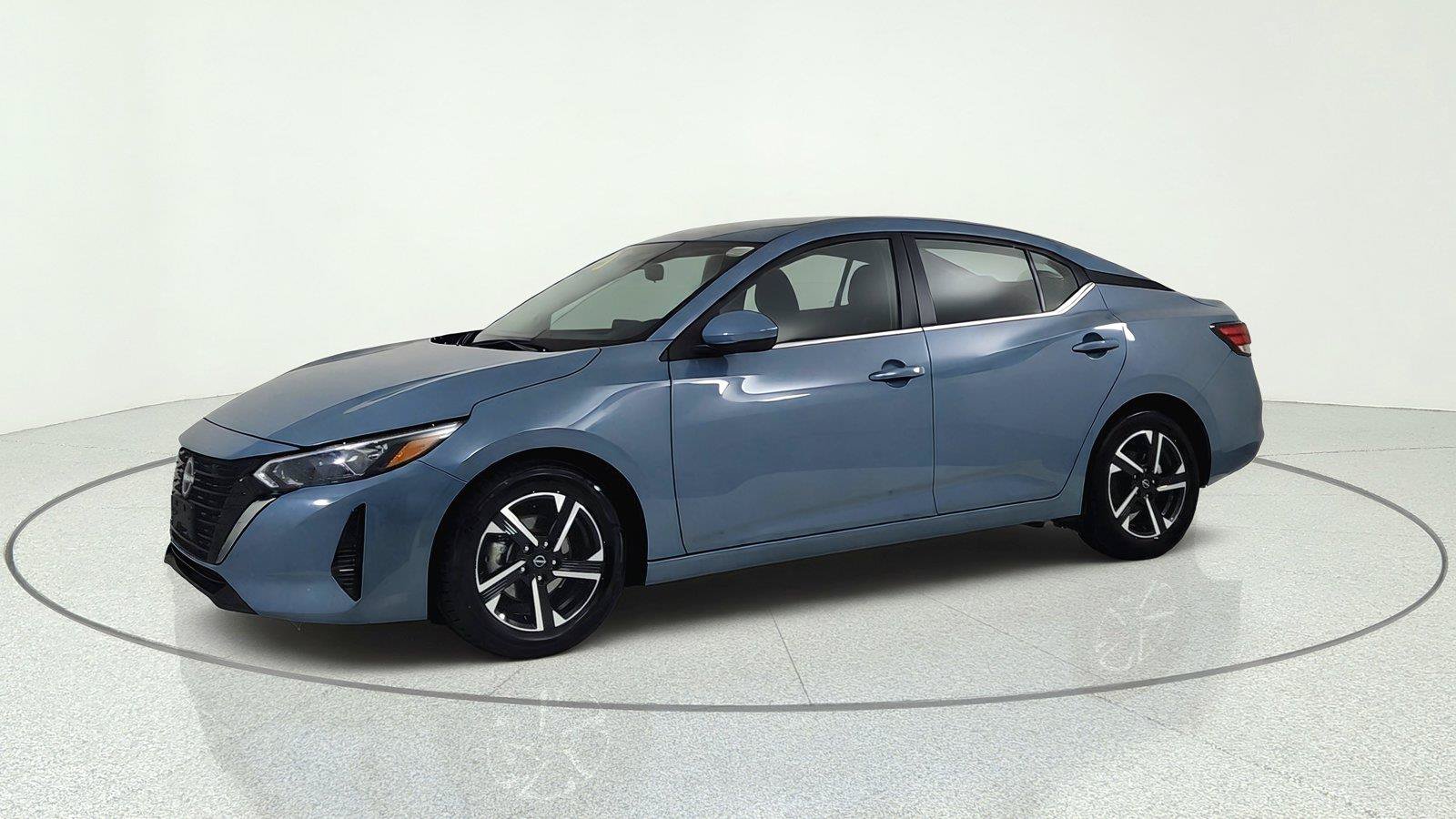 Used 2024 Nissan Sentra SV FWD image 3