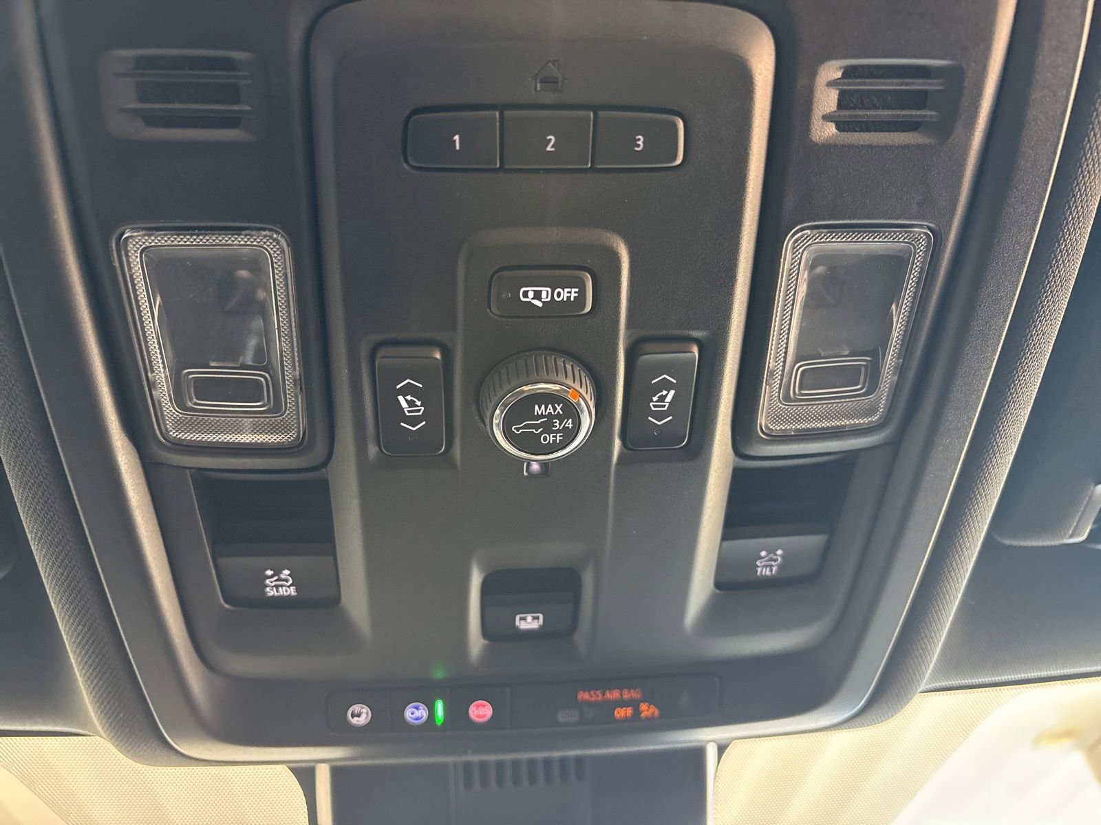 Used 2024 GMC Yukon AT4 w/ AT4 Premium Package AWD/4WD image 24
