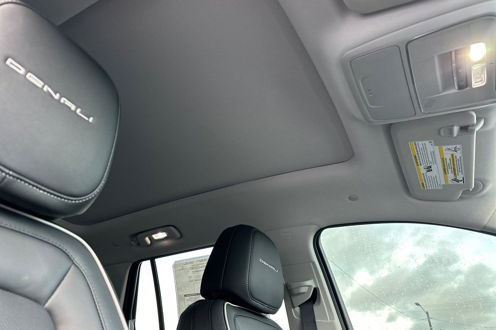 New 2026 GMC Terrain Denali w/ LPO, Floor Liner Package image 18