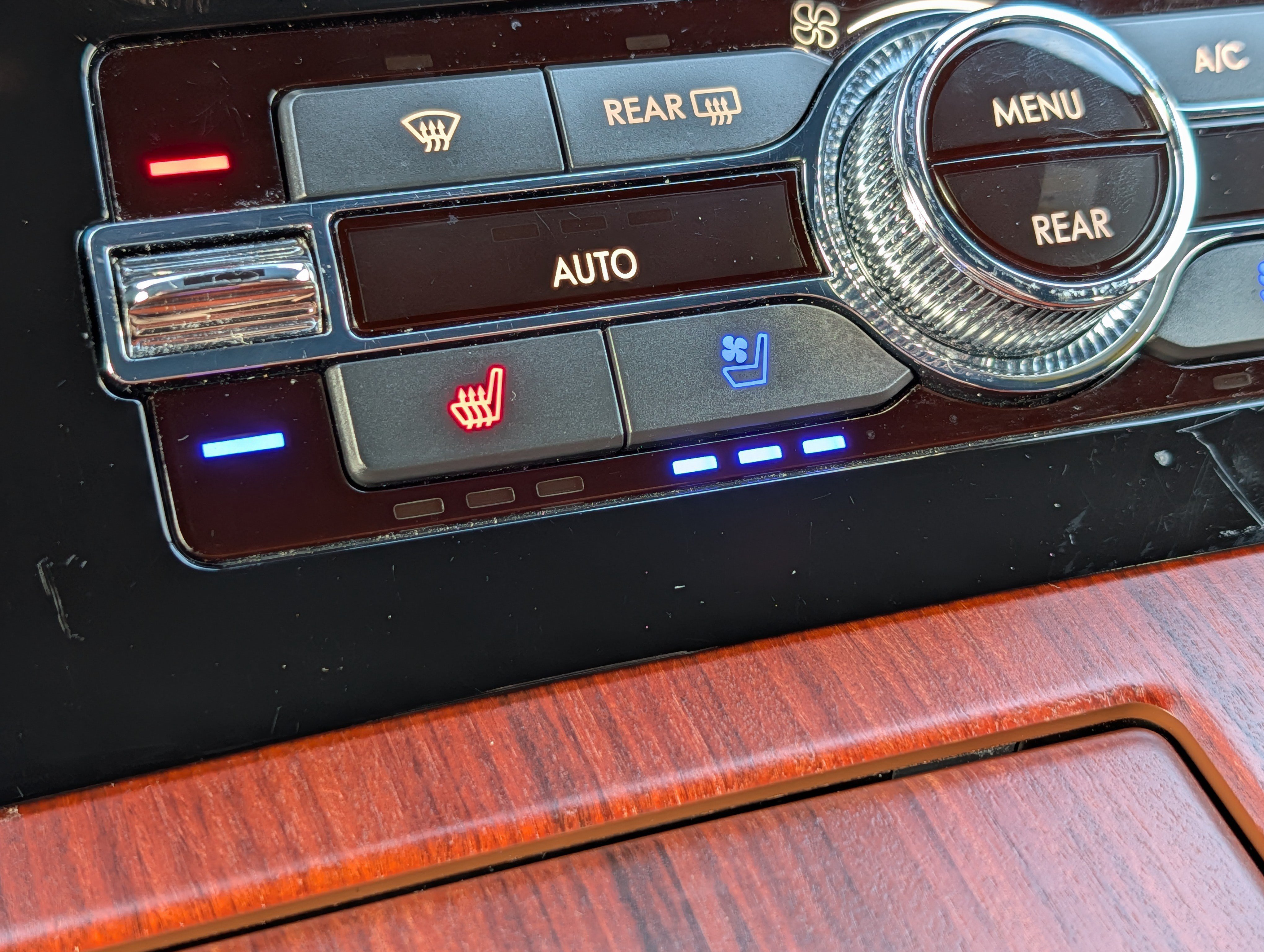 Used 2022 Lincoln Navigator L Reserve AWD/4WD image 28