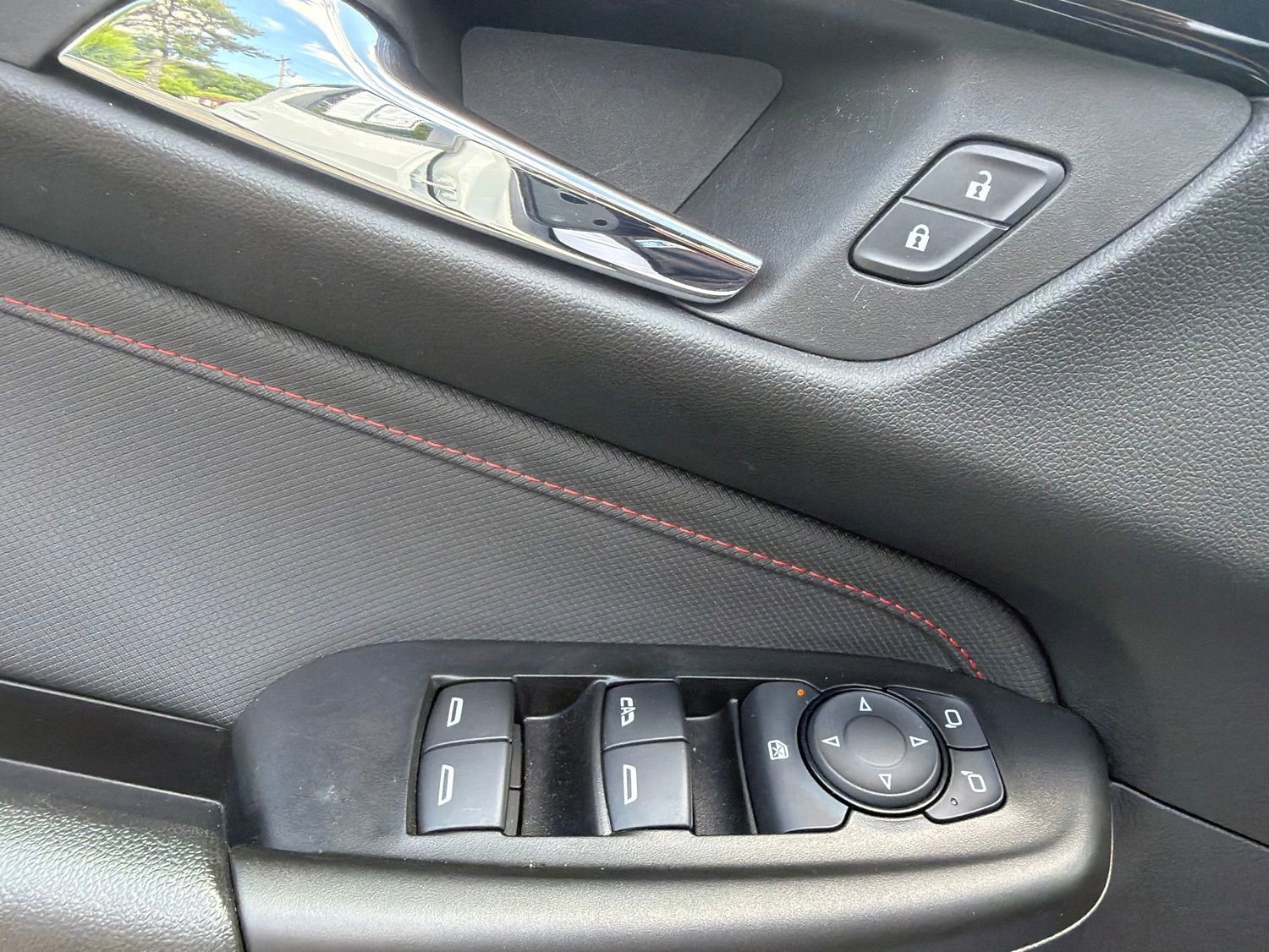 Used 2024 Chevrolet TrailBlazer RS w/ Convenience Package FWD image 21
