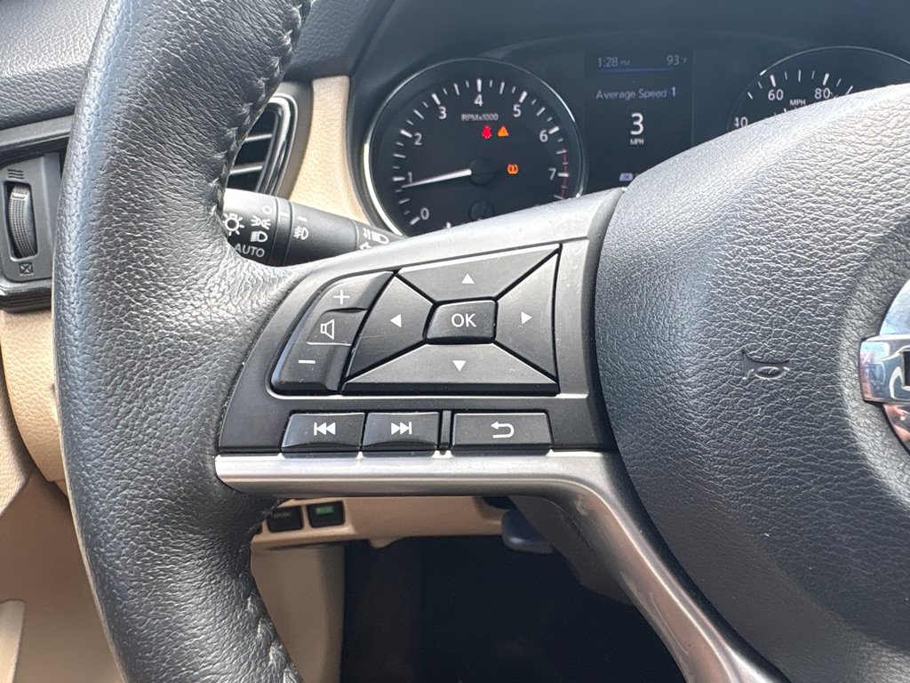 Used 2019 Nissan Rogue SL w/ Premium Package FWD image 25