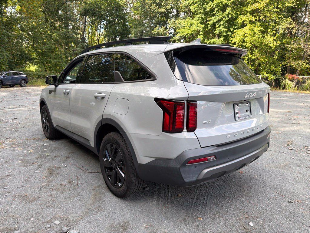 Used 2022 Kia Sorento S w/ Panoramic Sunroof Package AWD/4WD image 4