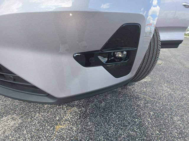 Used 2026 Volvo XC40 B5 Plus AWD/4WD image 27