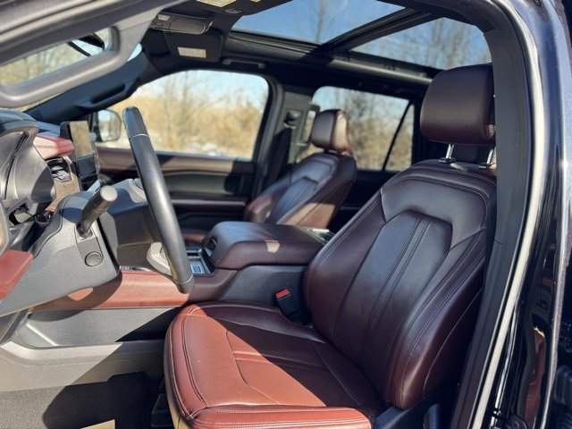 Used 2024 Ford Expedition Max Limited image 11