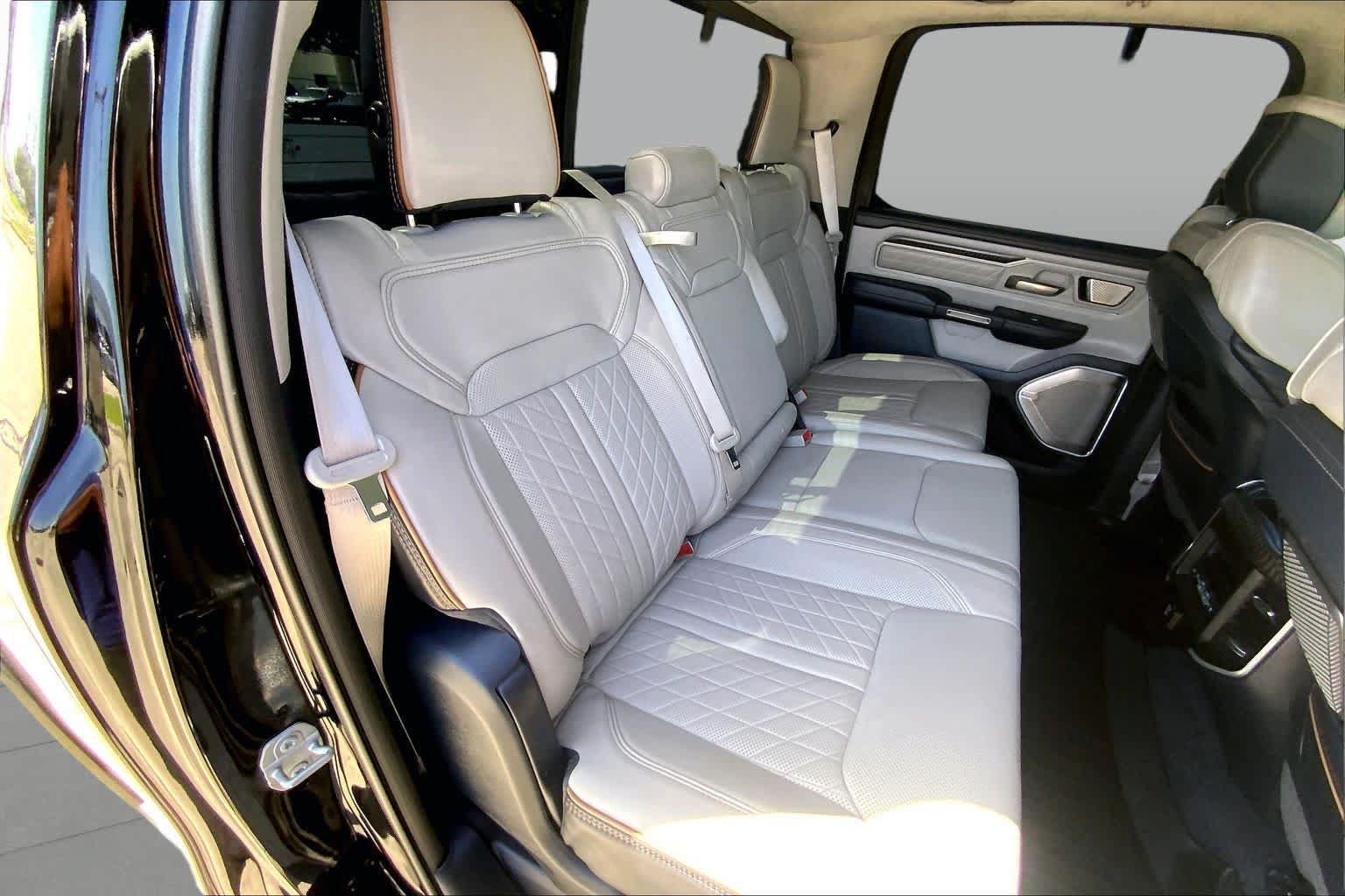 Used 2025 RAM 1500 Tungsten AWD/4WD image 39