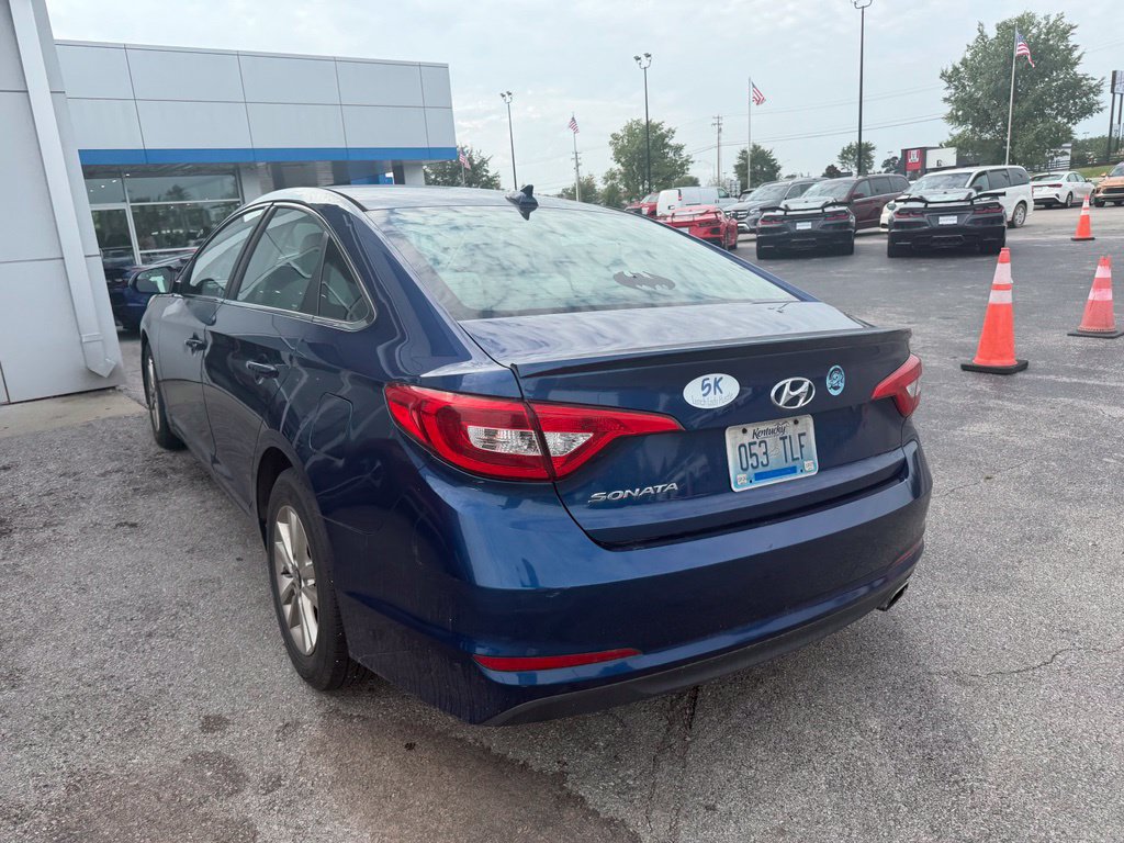 Used 2015 Hyundai Sonata SE FWD image 4