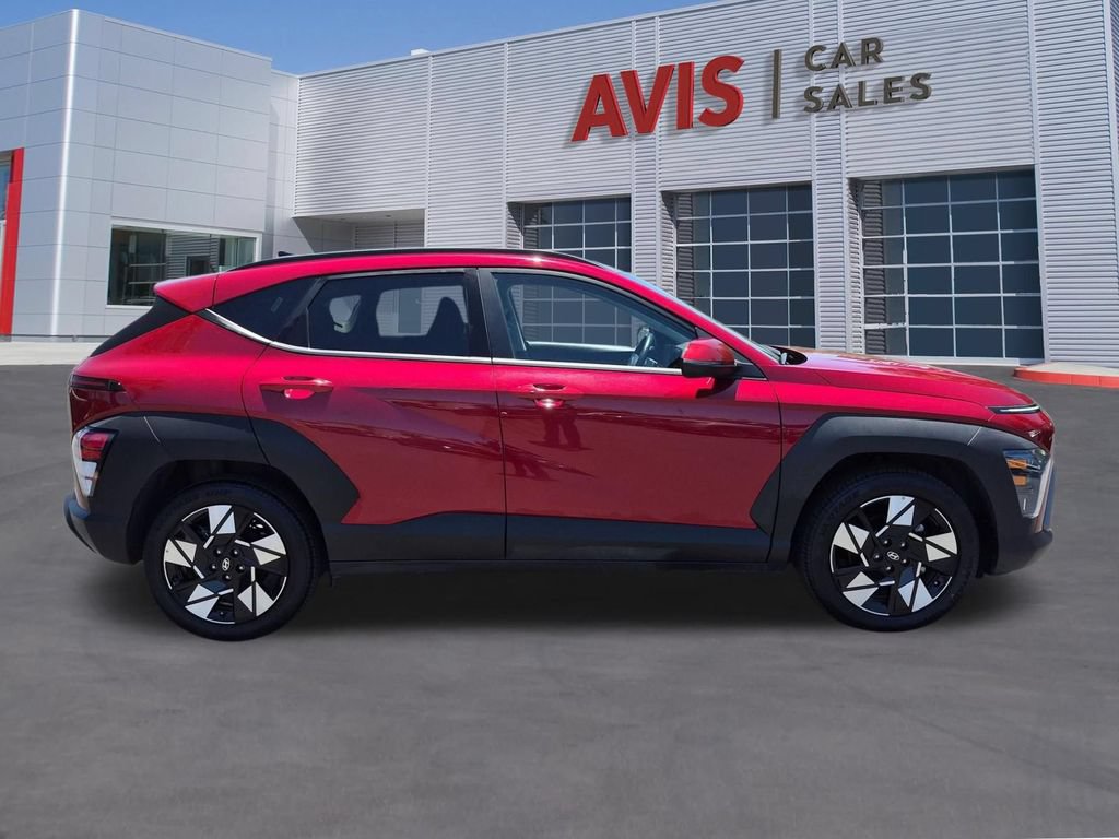 Used 2025 Hyundai Kona SEL FWD image 5
