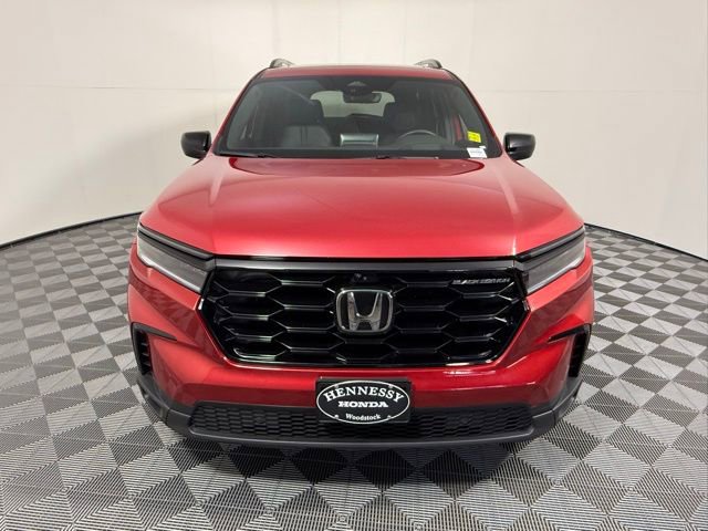 Used 2025 Honda Pilot Black Edition image 9