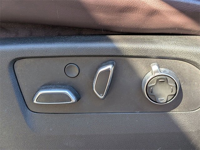 Certified 2023 Cadillac Escalade Sport Platinum w/ LPO, ONYX Package image 19