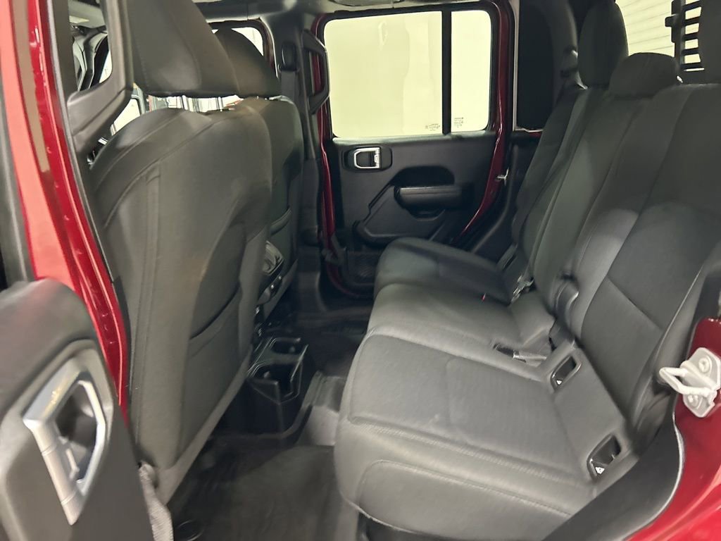 Used 2021 Jeep Gladiator Willys image 24