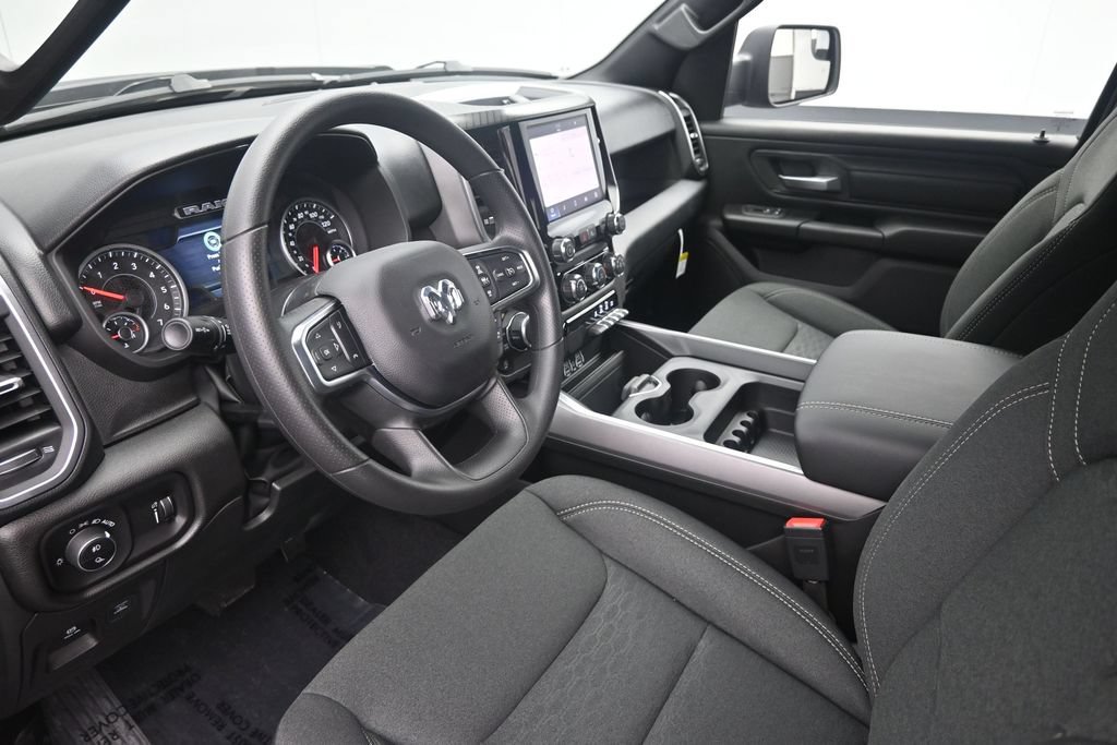 New 2026 RAM 1500 Express AWD/4WD image 16