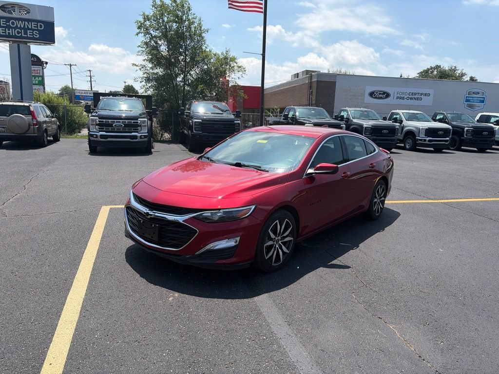 Used 2021 Chevrolet Malibu RS FWD image 1