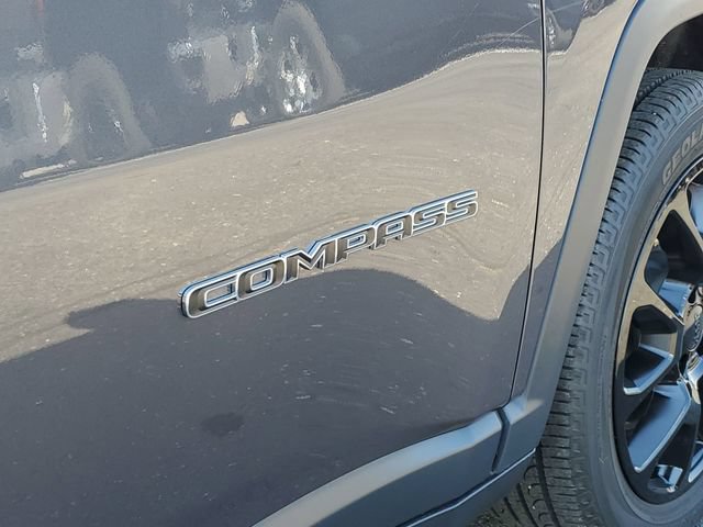 Used 2024 Jeep Compass Latitude AWD/4WD image 29