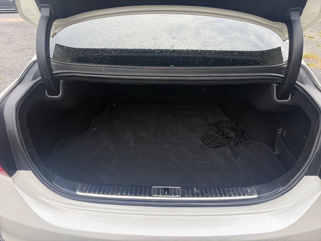 Used 2015 Kia K900 Luxury RWD image 30