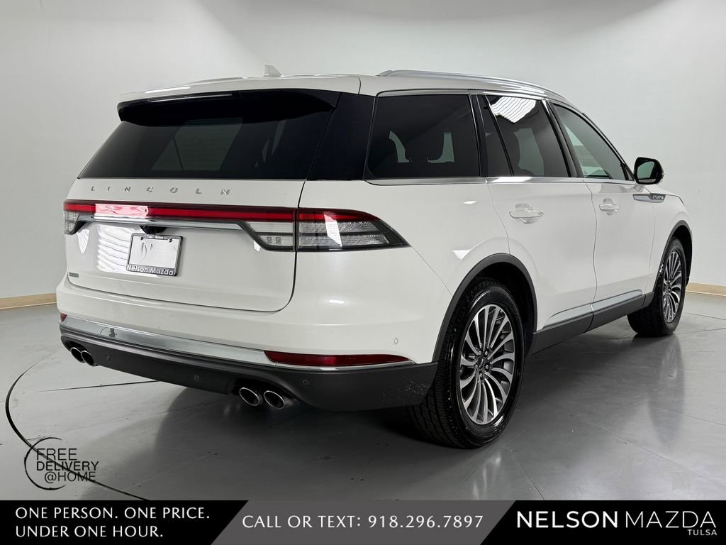 Used 2020 Lincoln Aviator Reserve w/ Equipment Group 201A image 6