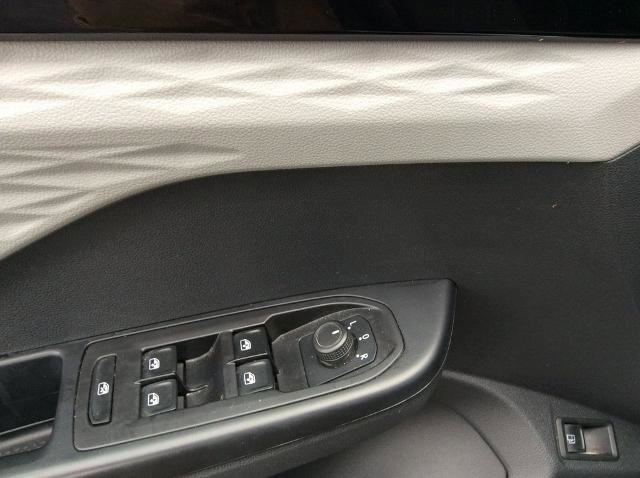 Used 2024 Volkswagen Taos S image 15