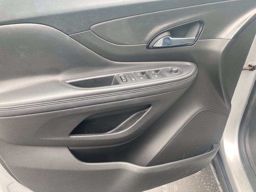 Used 2018 Buick Encore Preferred w/ Experience Buick Package AWD/4WD image 13