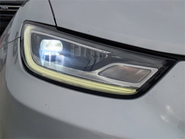 Certified 2024 Chrysler Pacifica Touring-L image 10