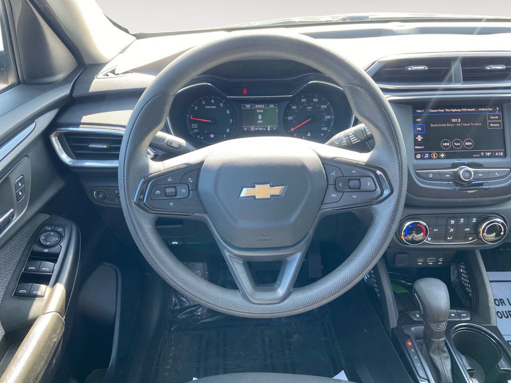 Used 2023 Chevrolet TrailBlazer LT AWD/4WD image 12
