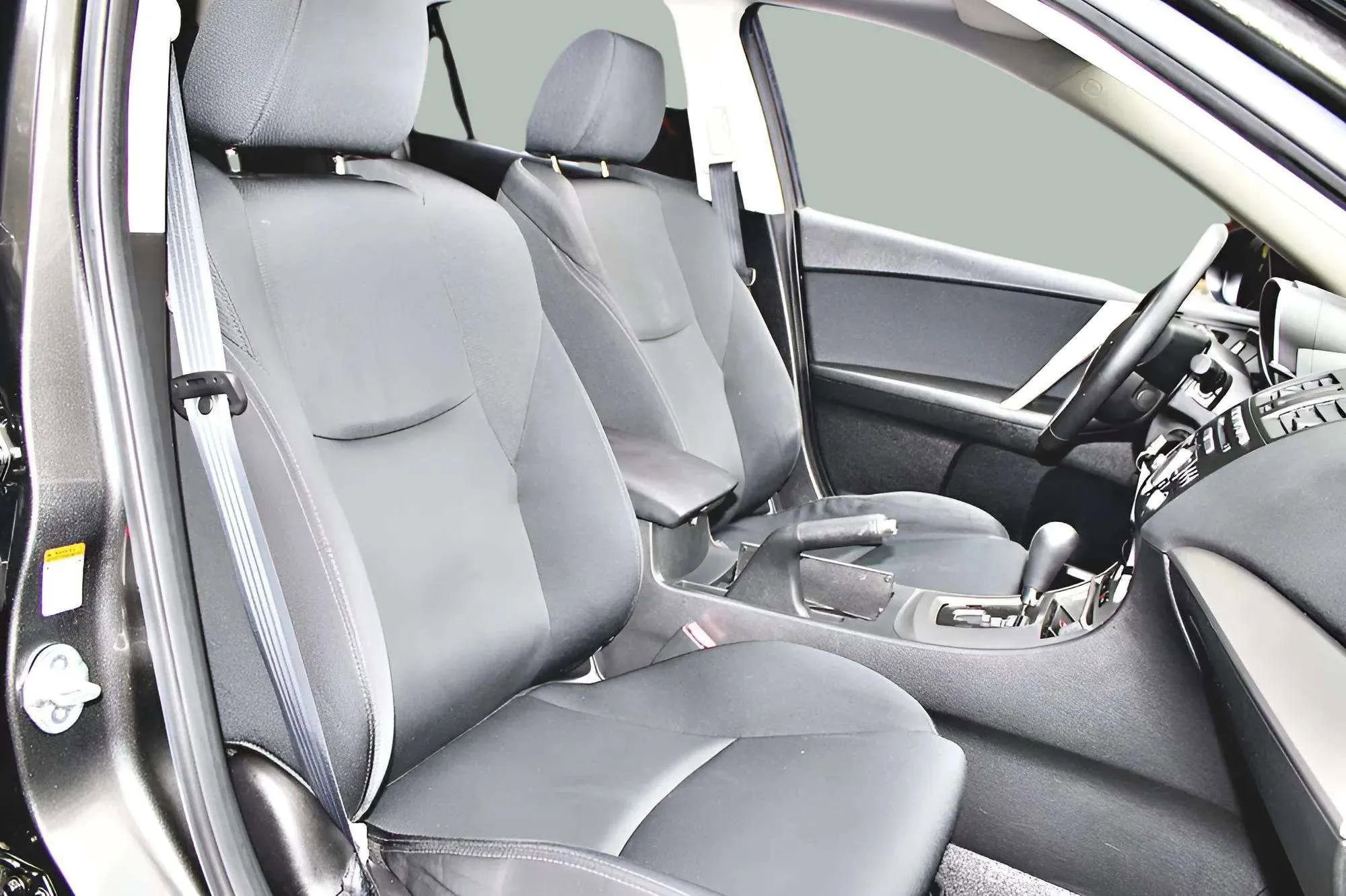 Used 2010 MAZDA MAZDA3 s Sport image 29