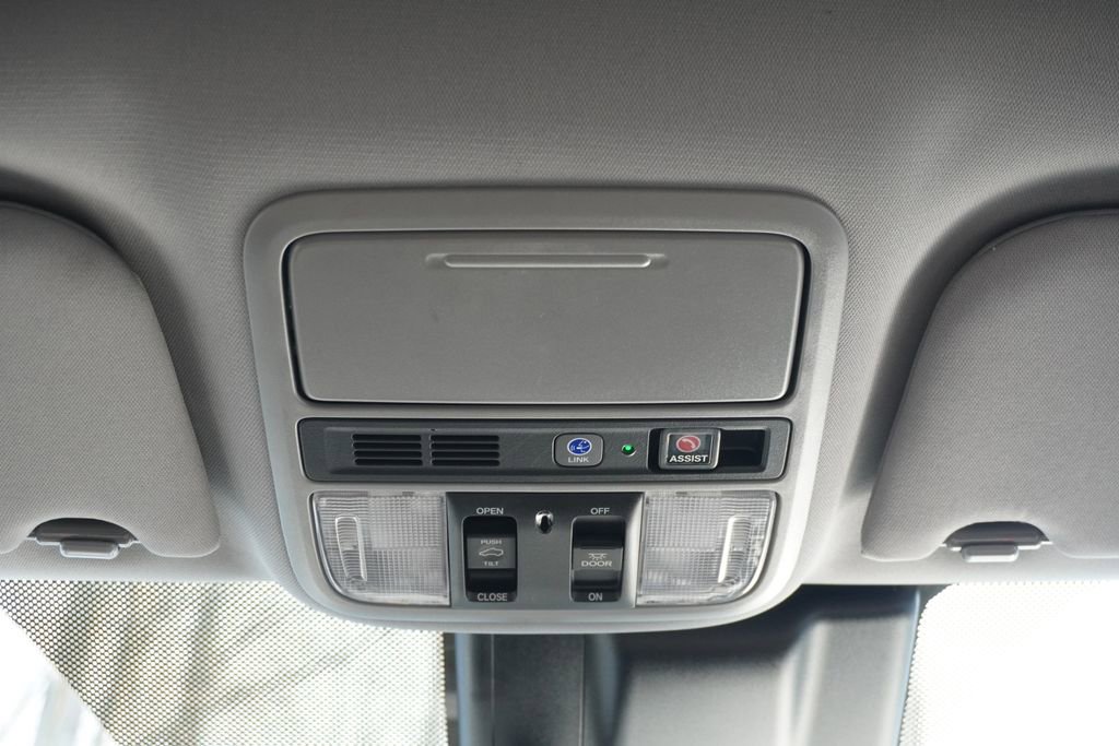 Used 2020 Honda Odyssey Elite image 30