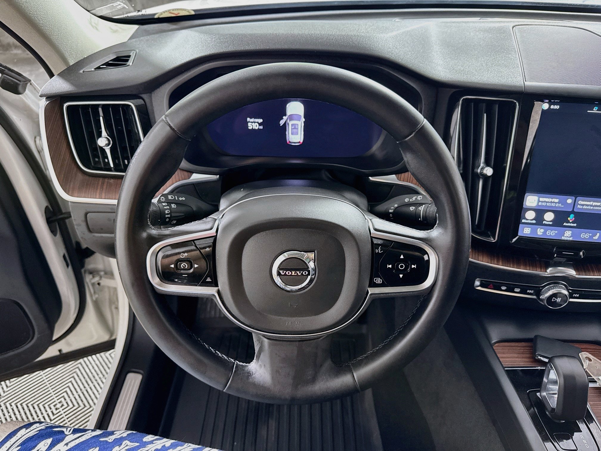 Used 2024 Volvo XC60 B5 Plus w/ Protection Package Premier AWD/4WD image 15