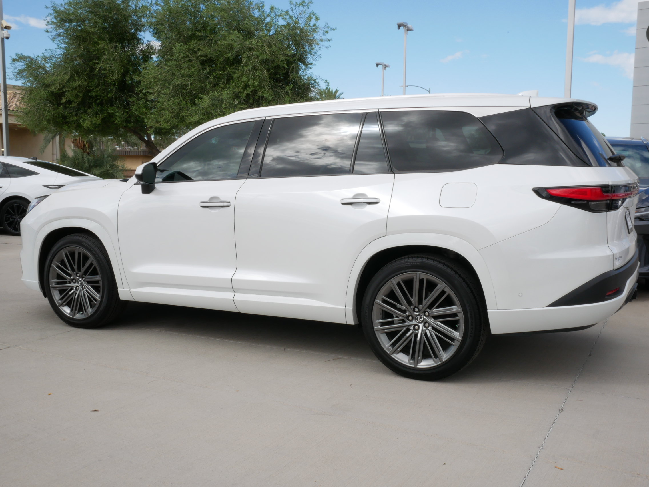 Used 2024 Lexus TX 350 AWD w/ Technology Package image 5