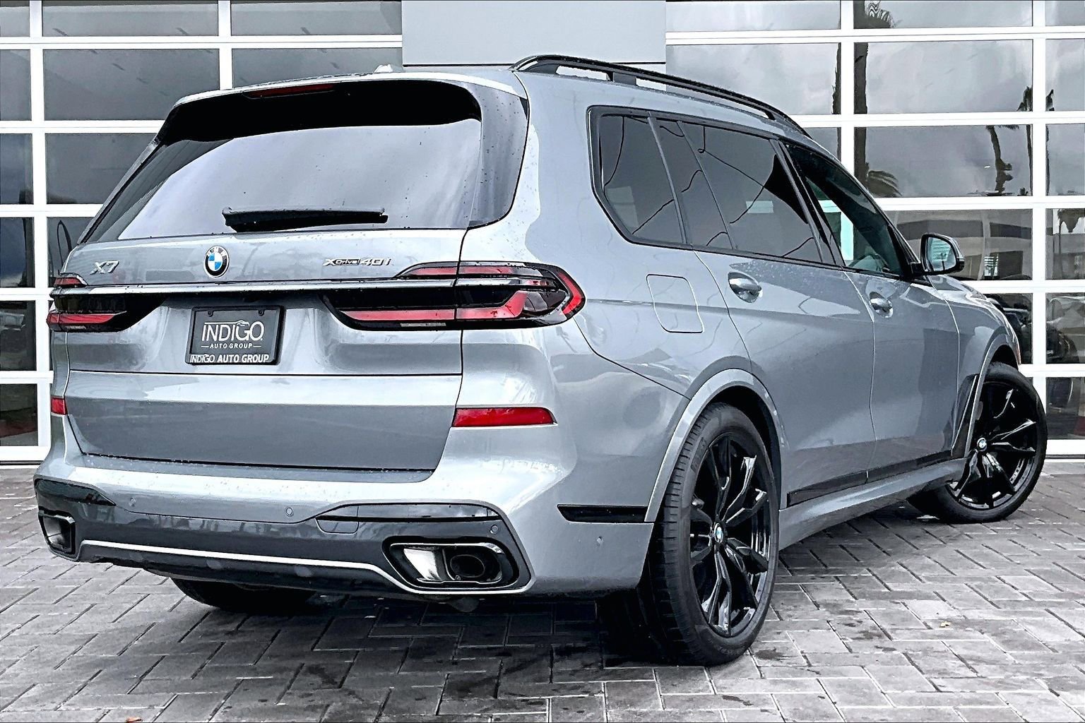 Used 2025 BMW X7 xDrive40i w/ M Sport Package image 13