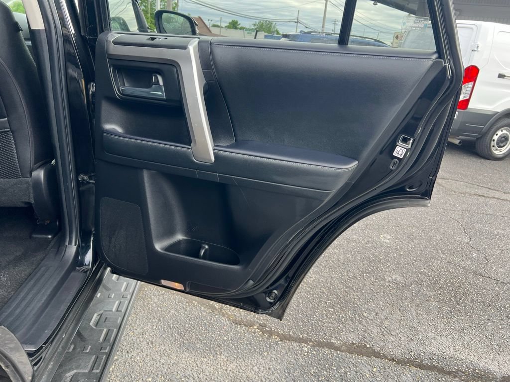 Used 2021 Toyota 4Runner SR5 Premium AWD/4WD image 18