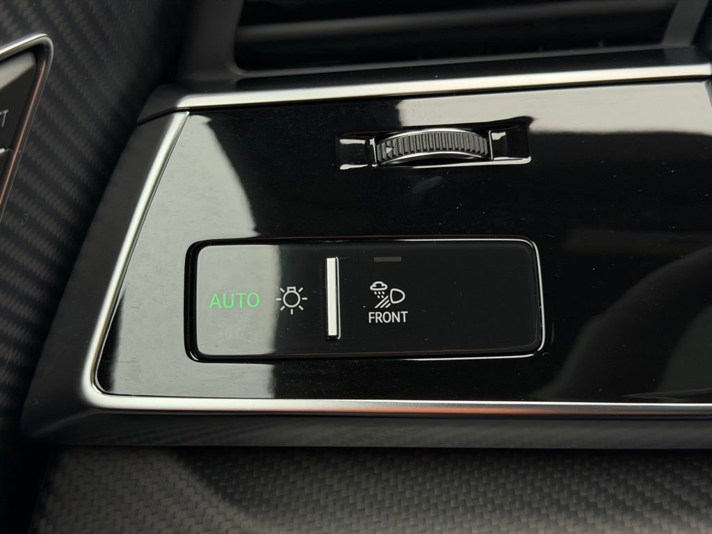 New 2026 Audi RS Q8 performance AWD/4WD image 23