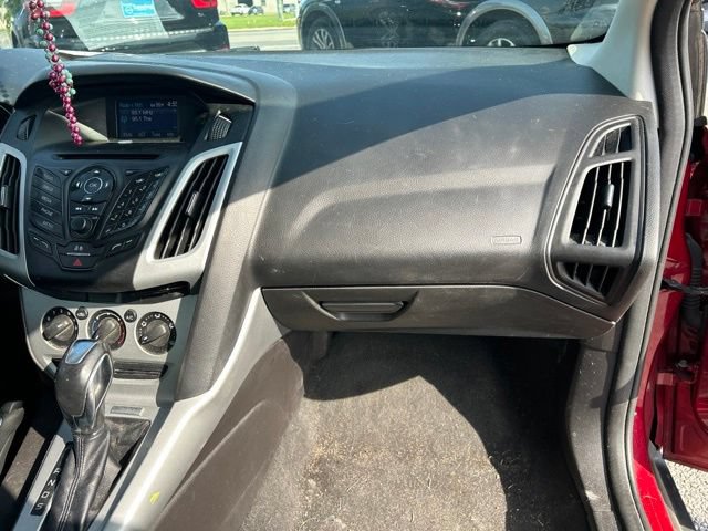 Used 2013 Ford Focus SE FWD image 13