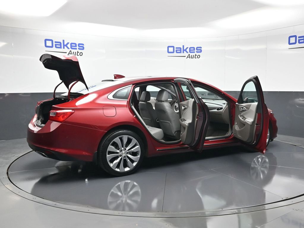 Used 2018 Chevrolet Malibu Premier w/ Premier Sun and Wheel Package image 55