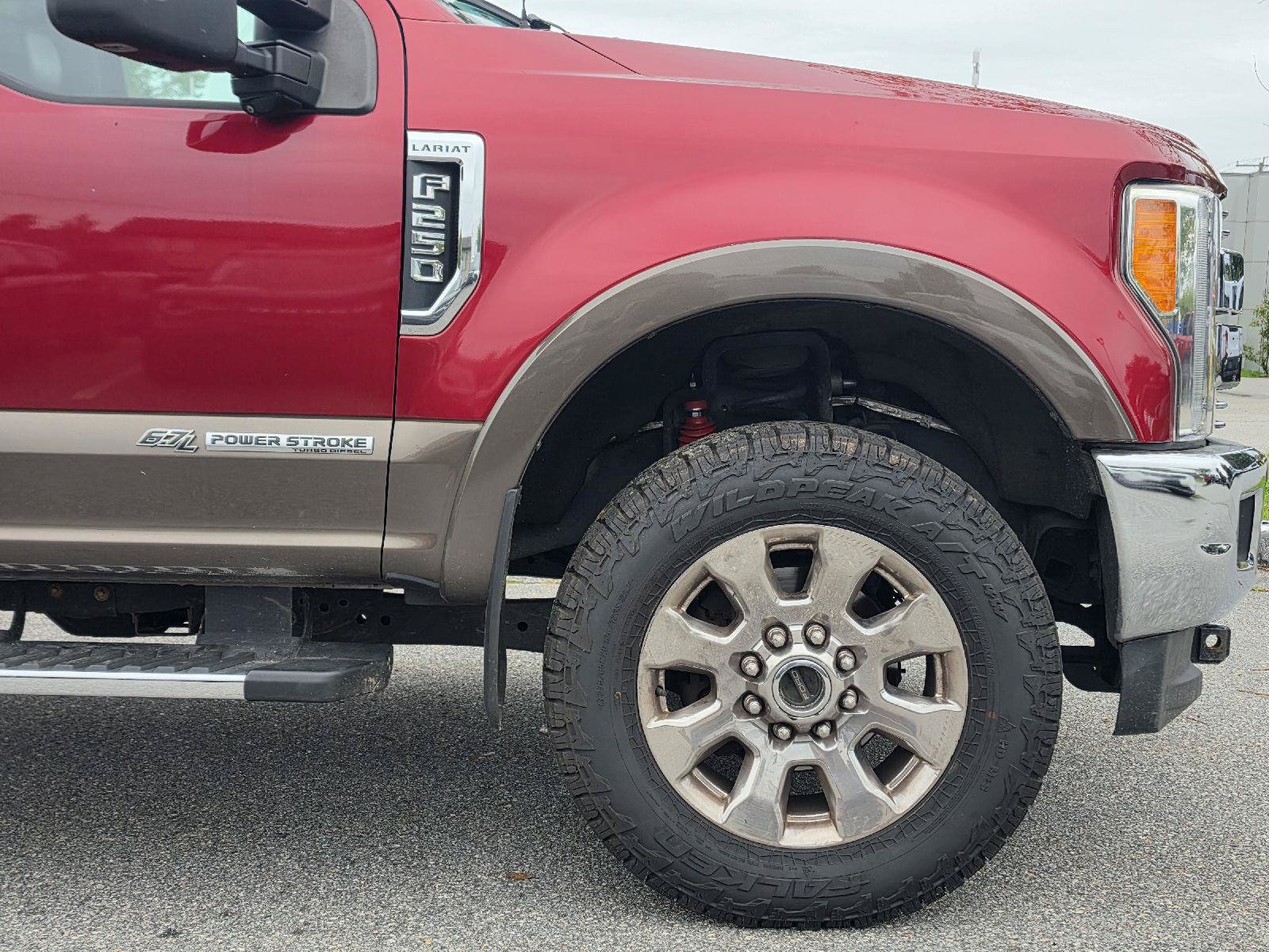 Used 2017 Ford F250 Lariat w/ Lariat Ultimate Package AWD/4WD image 12