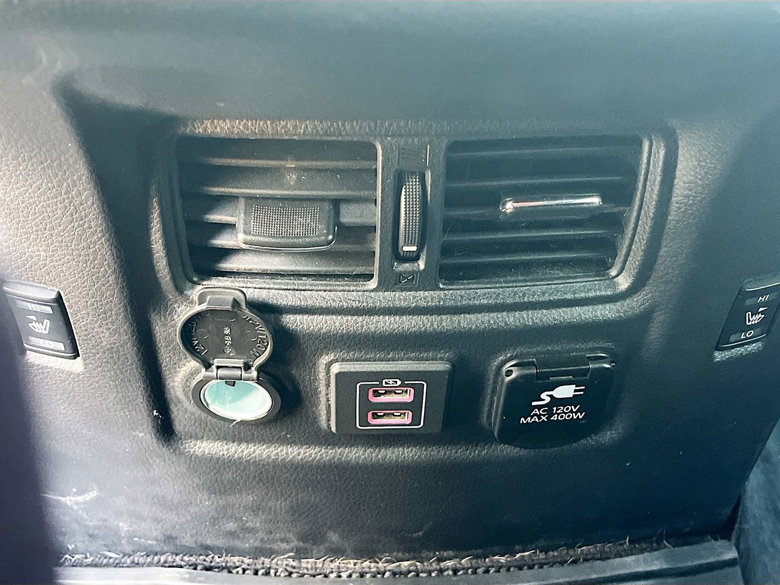 Used 2024 Nissan Titan PRO-4X w/ Pro-4x Convenience Package image 27