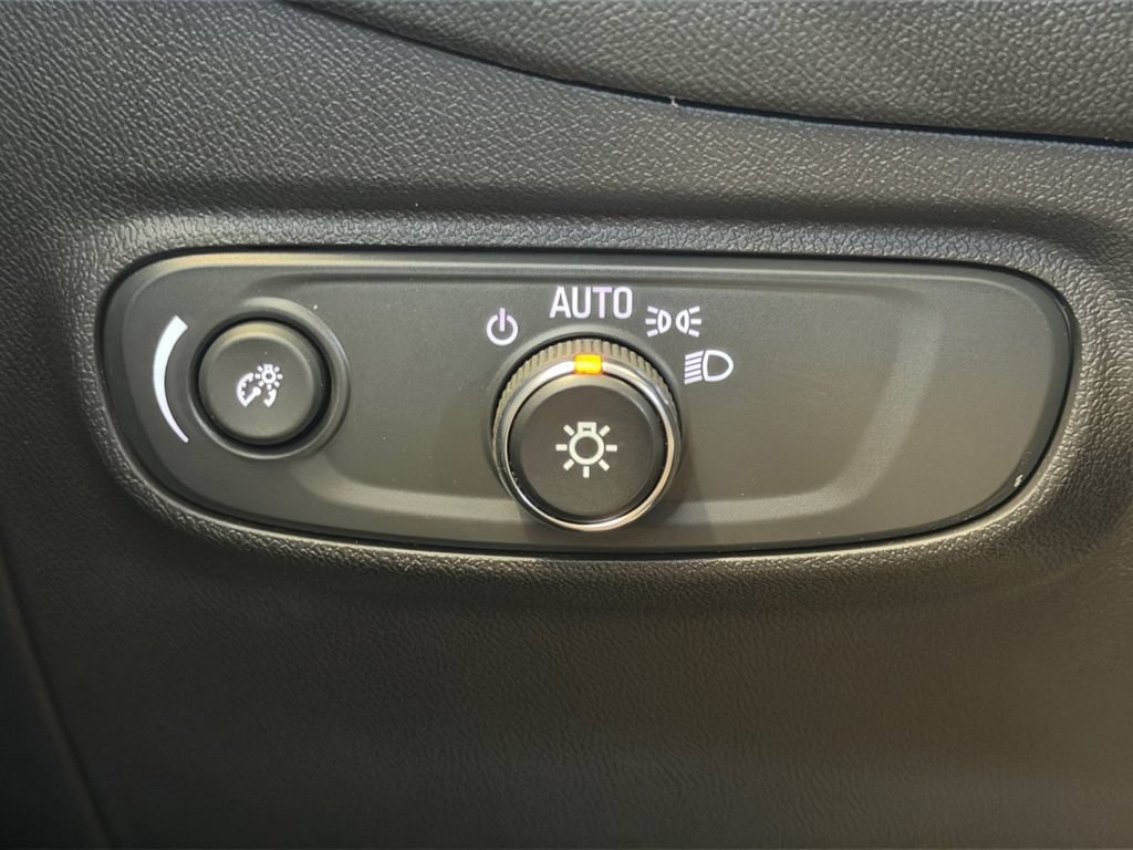 Used 2022 Chevrolet Equinox LT AWD/4WD image 25