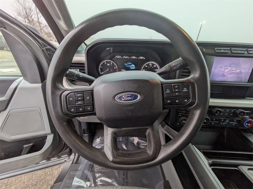 Used 2023 Ford F250 XLT image 16