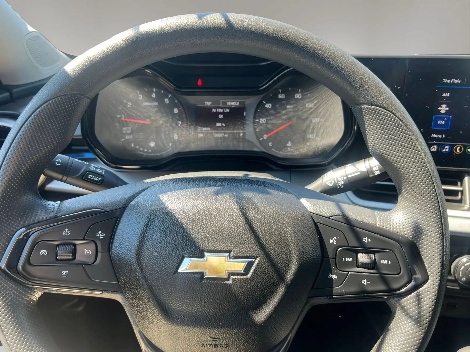 Used 2025 Chevrolet Trax LS FWD image 18
