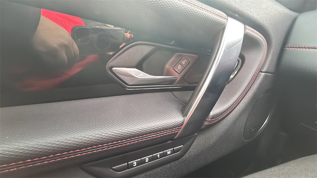 Used 2020 Land Rover Discovery Sport S R-Dynamic image 11