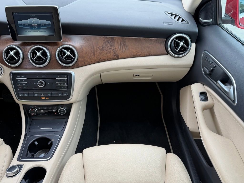 Used 2017 Mercedes-Benz GLA 250 4MATIC image 9