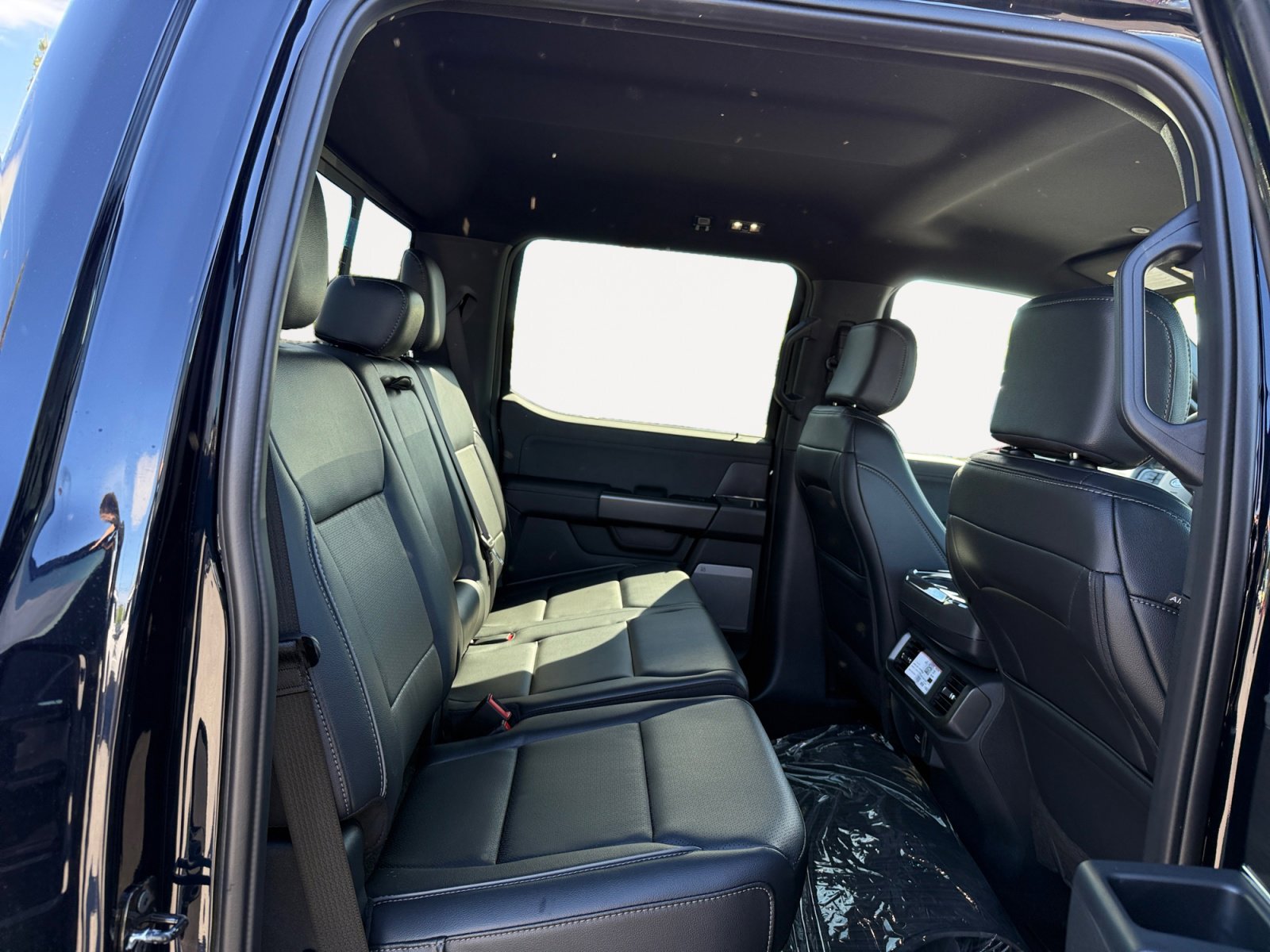 New 2026 Ford F150 Lariat w/ Equipment Group 501A Mid AWD/4WD image 18