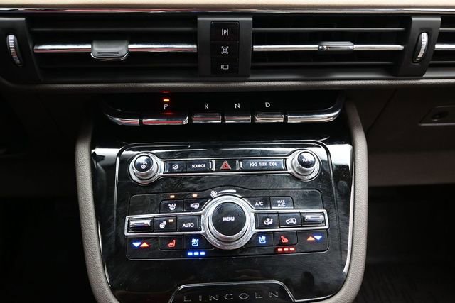 Used 2021 Lincoln Corsair Reserve AWD/4WD image 45