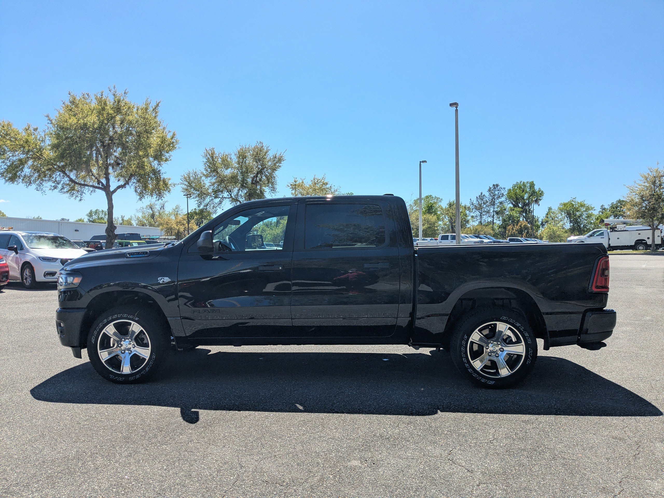 New 2026 RAM 1500 Express image 6