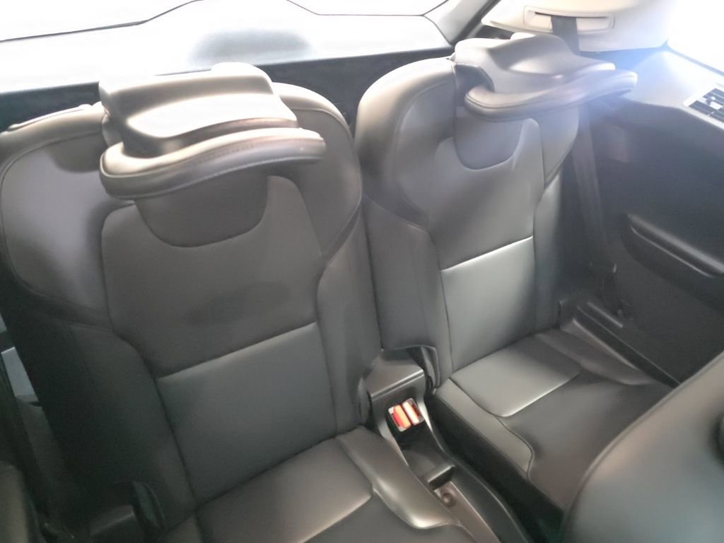 Used 2024 Volvo XC90 B5 Core image 12