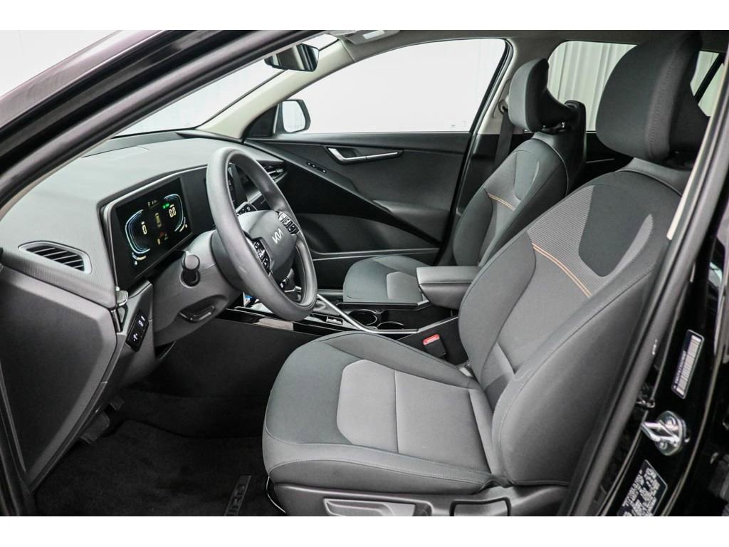 Used 2025 Kia Niro LX FWD image 17