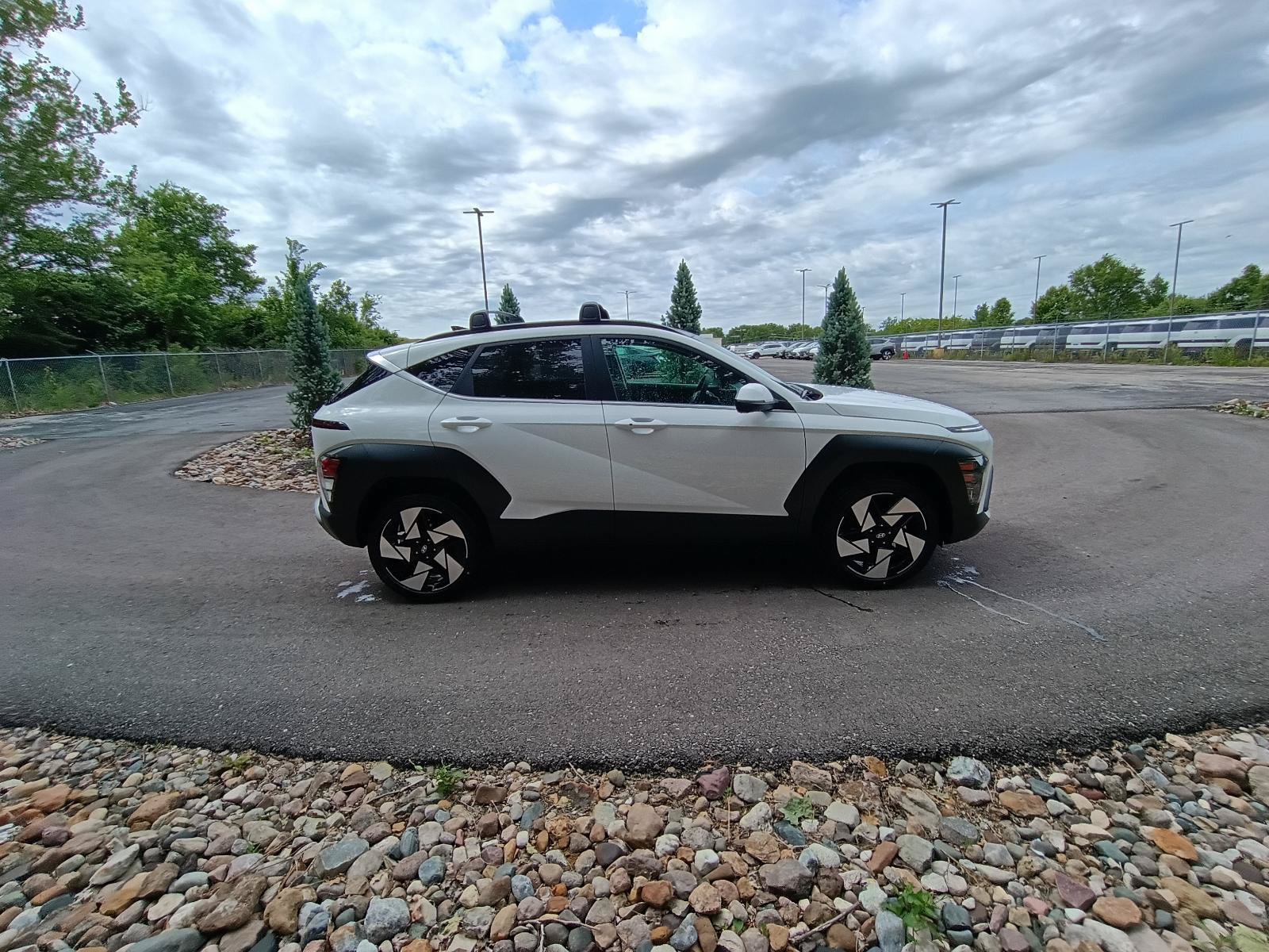 New 2026 Hyundai Kona Limited AWD/4WD image 6
