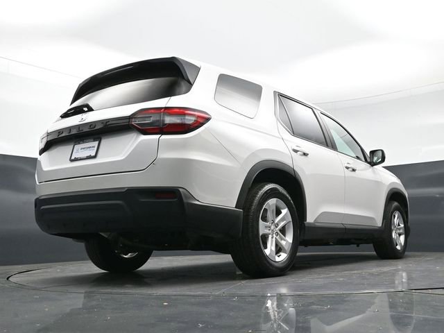 Used 2023 Honda Pilot LX image 22