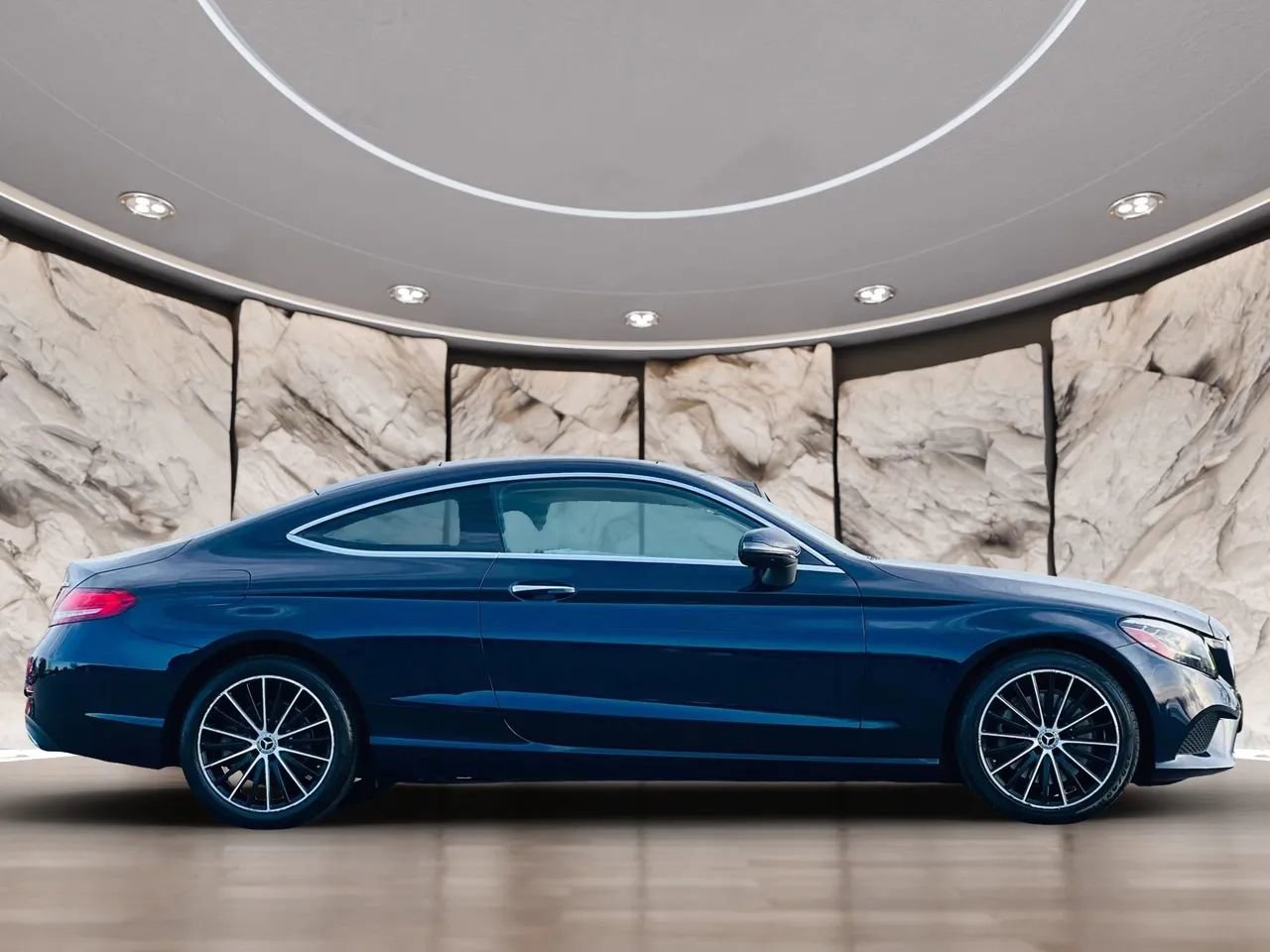 Used 2019 Mercedes-Benz C 300 4MATIC Coupe image 4